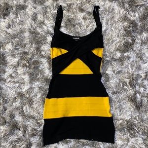 Bebe - Fitted mini dress